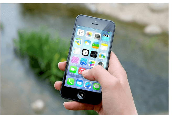 Niño bloquea el iPhone por más de 47 años
