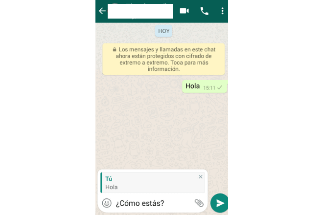 pantalla de un móvil con una conversación de Whatsapp