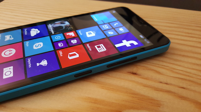 Lumia 640 XL diseño