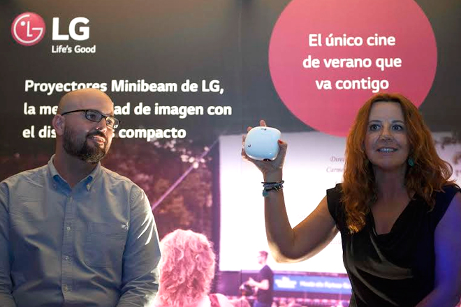 LG revela su nueva gama de proyectores portátiles