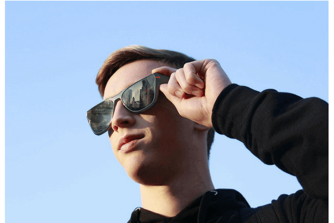 Con estas gafas de sol inteligentes puedes grabar y compartir contenido en tus redes sociales