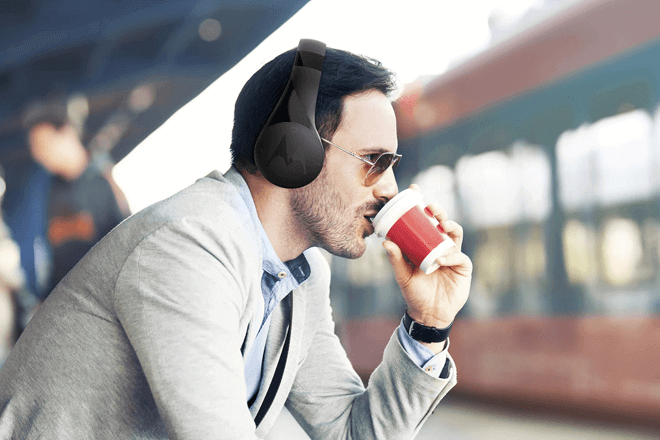 Los nuevos auriculares Motorola Escape tienen sonido profesional con aislamiento de ruido, sin cables y con un diseño distinguido