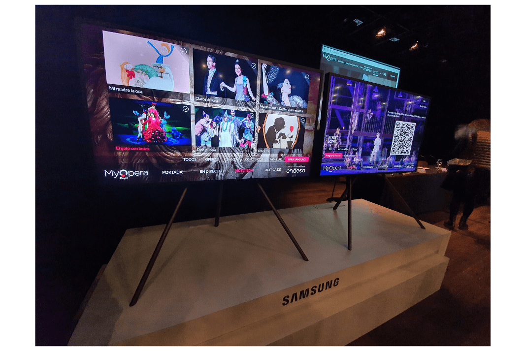 foto de Smart TV de Samsung con cartelera de contenidos del Teatro Real